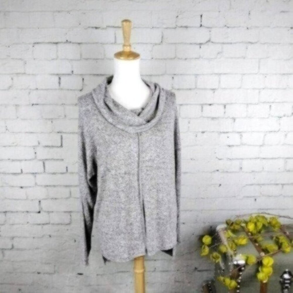 Hello Nite Super Soft Raw Seam Cowlneck Sweater Heathered Gray Size Small